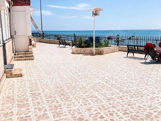 Kumburgaz Merkezde Denize Sıfır Sitede Satılık Ferah 2+1 Daire - Görsel 5