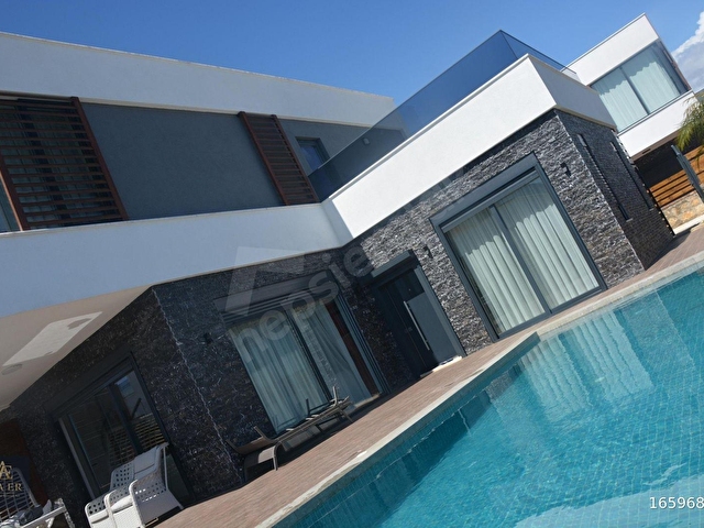 İncekumda Full Eşyalı, Özel Havuzlu, İskanlı 3+1 Lüks Villa - Görsel 7