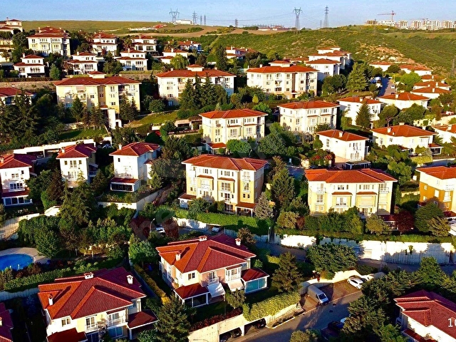 BAHÇEŞEHİR ESTON ŞEHİR 1 SATILIK 3+1 VİLLA GÜZEL KONUM - Görsel 3