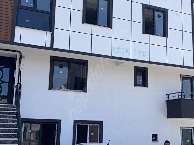 DERİNCE 60 EVLER YAVUZ SULTAN MAHALLESİ’NDE 2+1 ÇATI DUBLEKS FIRSATI
