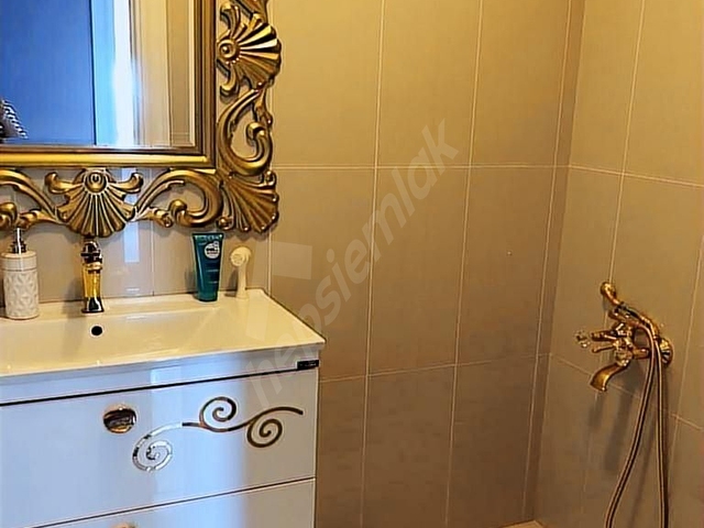 Pendik Denizpark Sitesinde Özel Dekorasyonlu Satılık Lüks Daire - Görsel 27