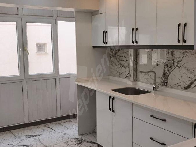 AŞUROĞLU EMLAKTAN TANDOĞAN MAHDE 3+1 FULL YAPILI SATILIK DAİRE - Görsel 9
