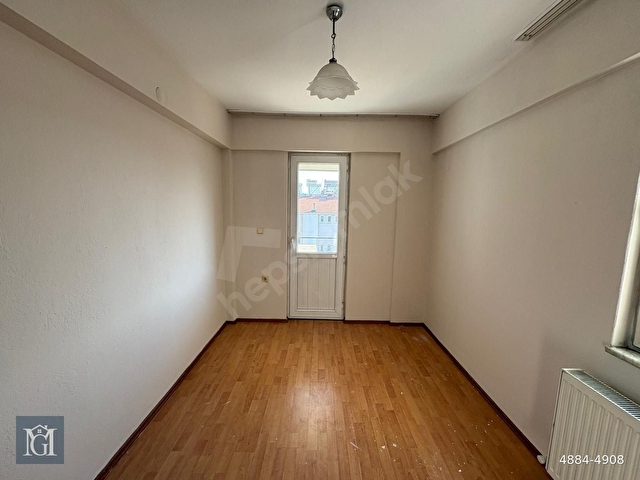 Milas Cumhuriyet Mahallesinde 3+1 Doğalgazlı Kiralık Daire - Görsel 15