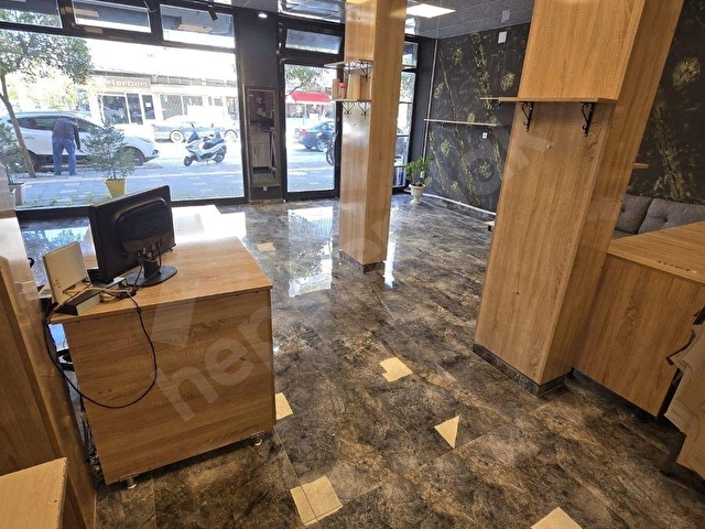SATILIK KURTULUŞTA 125M2 CADDE ÜSTÜNDE TADİLATLI FIRSAT DÜKKAN - Görsel 11