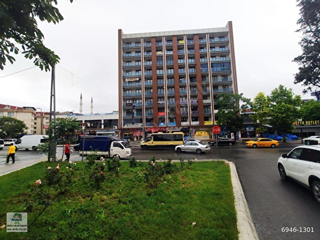 Beylikdüzü Yakuplu Eval Cadde Plazada Hürriyet Bulvarı Cepheli Kiralık 1+1 Ofis - Görsel 2