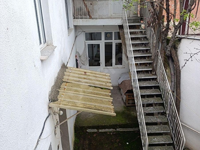 BALIKESİR KARAOĞLAN DA MÜSTAKİL EV.ÇARŞIYA YÜRÜME MESAFESİNDE... - Görsel 3