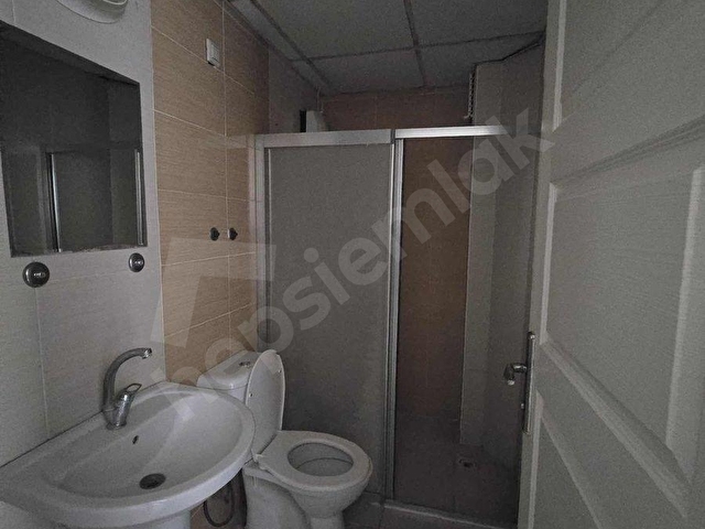 AKTİFTEN HAVUZLU SİTE İÇERSİNDE KAT MÜLKİYETLİ SATILIK 2+0 DAİRE - Görsel 18
