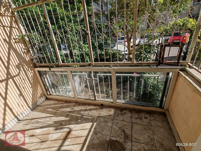 Karşıyaka Bahçelievlerde 3+1 Eşyalı Kiralık Daire - Görsel 4