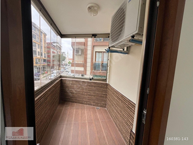 Batı Mahallesi Balkonlu Cadde Üzeri 3+1 Satılık Daire - Görsel 3