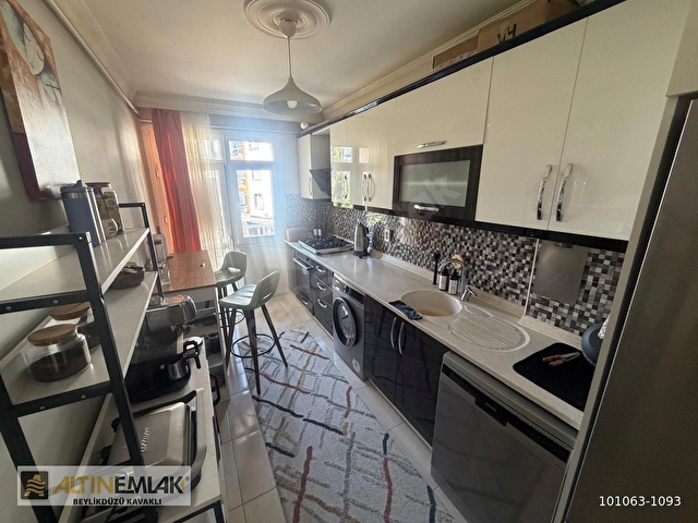 BEYLİKDÜZÜ KAVAKLI MERKEZDE 2+1 100 M2 SATILIK DAİRE 2.KAT - Görsel 17