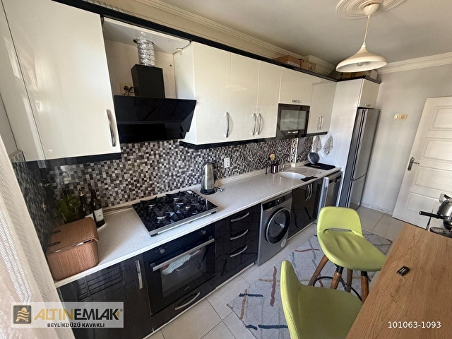 BEYLİKDÜZÜ KAVAKLI MERKEZDE 2+1 100 M2 SATILIK DAİRE 2.KAT - Görsel 18