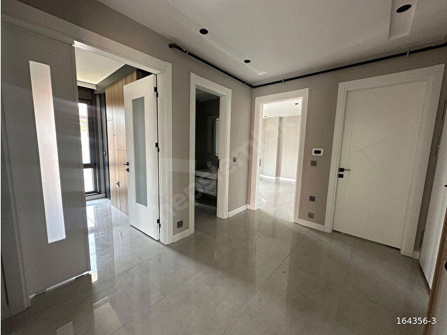 ÖZAKIN GAYRİMENKULDEN NEFİSE SULTAN MAHALLESİN’DE SATILIK SIFIR ARAKAT 4+1 210 M2 FIRSAT DAİRE - Görsel 4