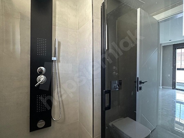 ÖZAKIN GAYRİMENKULDEN NEFİSE SULTAN MAHALLESİN’DE SATILIK SIFIR ARAKAT 4+1 210 M2 FIRSAT DAİRE - Görsel 28