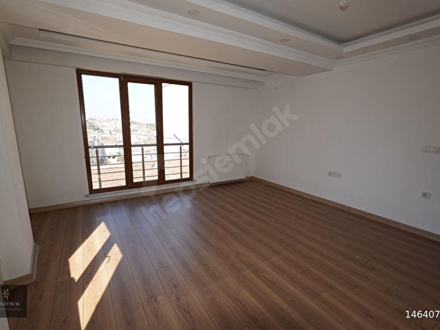 TOPÇULAR MAH.MÜKEMMEL KONUMDA OTOPARKLI 110m²3+1 DAİRE - Görsel 15