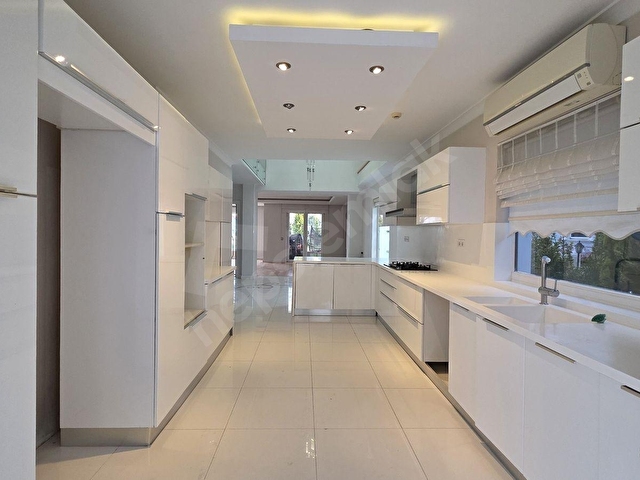Çayyolu VİLLA&VİLLA Sitesinde 5+2 Lüks Villa | 800 m² Arsa Paylı - Görsel 7