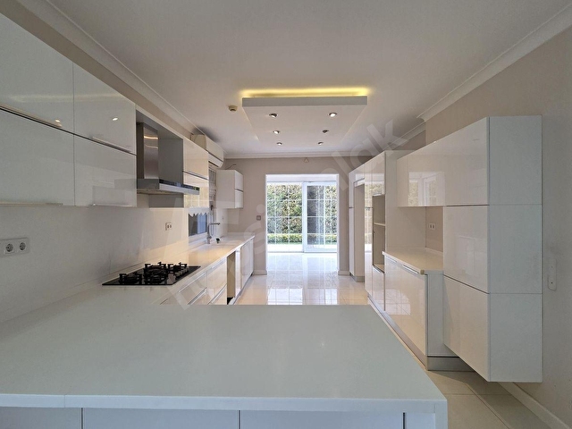 Çayyolu VİLLA&VİLLA Sitesinde 5+2 Lüks Villa | 800 m² Arsa Paylı - Görsel 4