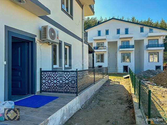{MENEKŞE CADDE ÜZ. BİNA} MÜSTAKİL GİRİŞ ,BAHÇELİ 1+1 LÜX DAİRE - Görsel 9