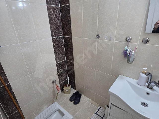 ONKOLOJİDE SİTE İÇERİSİNDE ÖNÜ AÇIK 2+1 SATILIK DAİRE - Görsel 23