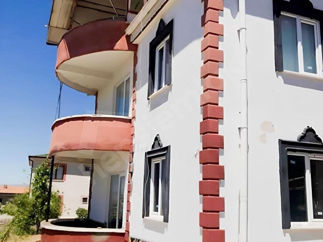 KOCASİNAN BARSAMA MAHALLESİNDE KÖŞE BAŞI 2 KATLI SATILIK VİLLA - Görsel 6