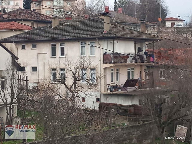 SAFRANBOLU MUSALLA MAH. 3 KATLI 7+3 SATILIK MÜSTAKİL EV - Görsel 5