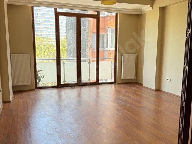 UFUK EMLAKAN BARBAROS BULVARINDA YENİ YAPIDA ASANSÖRLÜ 1+1 DAİRE - Görsel 10