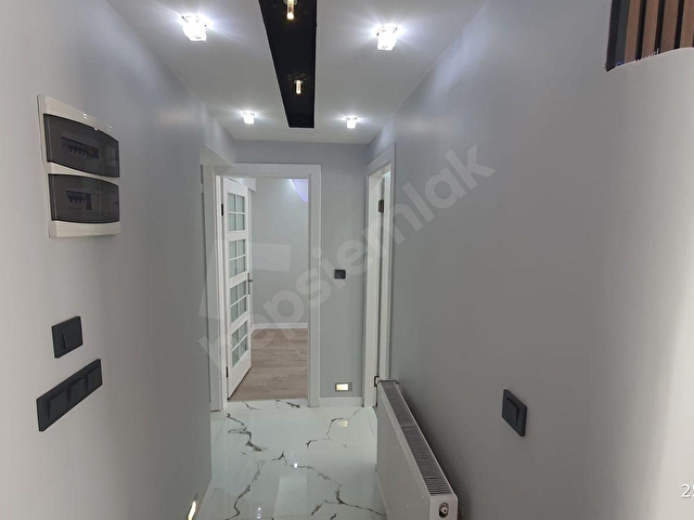 ÖZPA - DOĞANAYDA 2+1 KÖŞE FULL TADİLATLI BAHÇELİ GİRİŞ DAİRE - Görsel 12