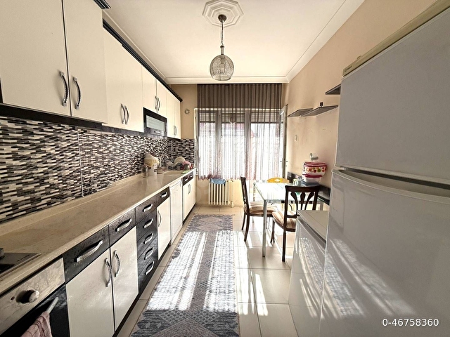Çarşı Merkezde, NEFe Yakın, Klimalı, Doğalgazlı, Tam Eşyalı Geniş 3+1 Kiralık Daire - Görsel 5
