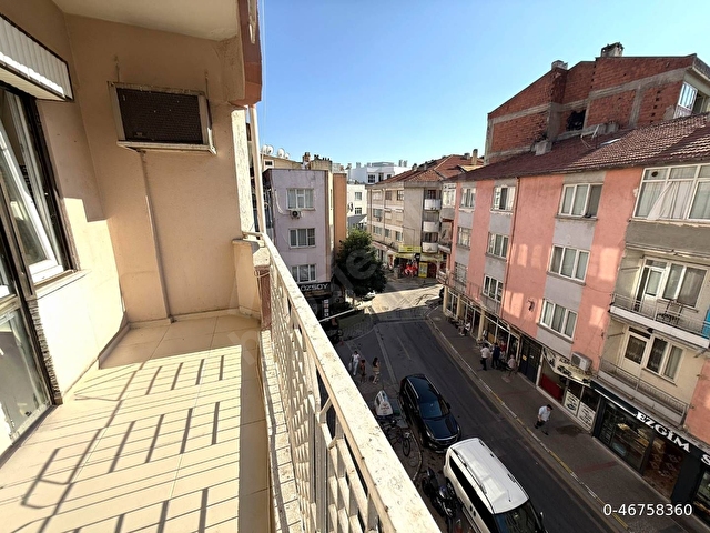 Çarşı Merkezde, NEFe Yakın, Klimalı, Doğalgazlı, Tam Eşyalı Geniş 3+1 Kiralık Daire - Görsel 12