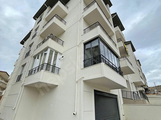 ELMAS ÇELİK GAYRİMENKULDEN GÜZELYURT MAH. 2+0 GENİŞ SIFIR DAİRE - Görsel 3