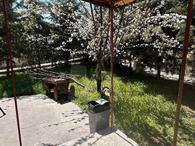 BAGLICADA SITE ICINDE KÖSE KONUMLU BAHCELi ViLLA - Görsel 5