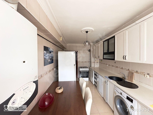 İNCESU CAD. KATTA ÖN CEPHE EŞYALI BAĞIMSIZ SALON 3+1 KİRALIK DAİRE - Görsel 11