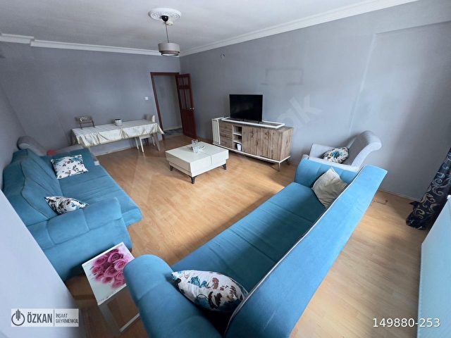 İNCESU CAD. KATTA ÖN CEPHE EŞYALI BAĞIMSIZ SALON 3+1 KİRALIK DAİRE - Görsel 5