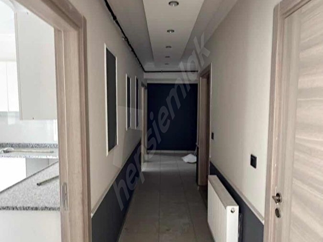 EVONADAN MURADİYE İSTASYON CADDESİNDE 2+1 DAİRE - Görsel 3