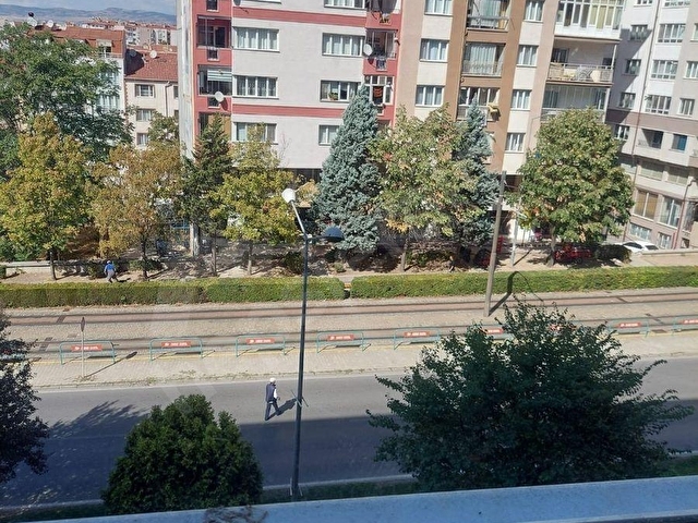 CUMHURİYET BULVARI ÜZERİNDE 3+1 KİRALIK DAİRE - Görsel 10
