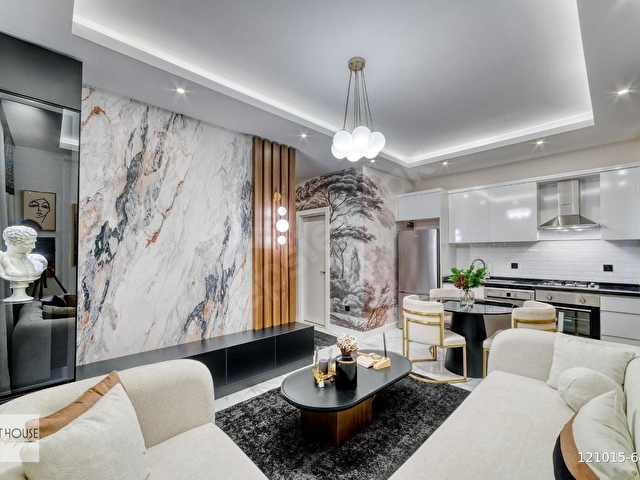 ALANYA AVSALLARDA HAVUZ MANZARALI LÜKS EŞYALI 1+1 SATILIK DAİRE