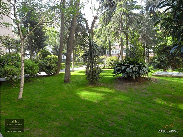GAYRETTEPEDE SİTEDE 5+1 SATILIK DAİRE