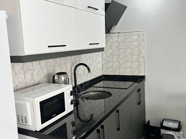 SİDE ANTİK KENTNE YAKIN HAVUZLU SİTEDE GÜNLÜK 1+0 DAİRE - Görsel 14