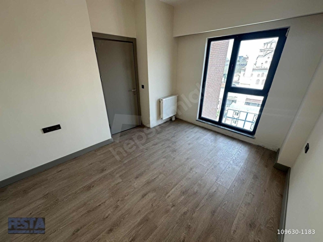 FestadanBalkonluAsansörlüOtoparklıKapalıMutfak2+1KiralıkDaire - Görsel 26