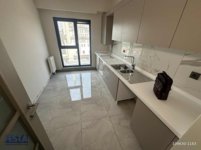 FestadanBalkonluAsansörlüOtoparklıKapalıMutfak2+1KiralıkDaire - Görsel 12