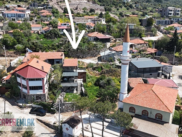 Dikili Yahşibeyde Deniz Manzaralı, Otantik Bahçeli Taş Ev - Görsel 4
