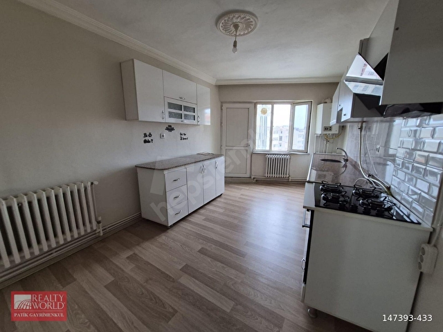 KEŞANIN MERKEZİNDE GENİŞ KULLANIŞLI 2+1 KİRALIK DAİRE - Görsel 5
