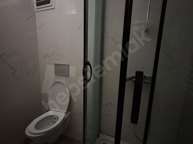 KARTALTEPE DE SİTE İÇERİSİNDE 5 YILLIK 2 ODA 1 SALON 2.KAT - Görsel 21