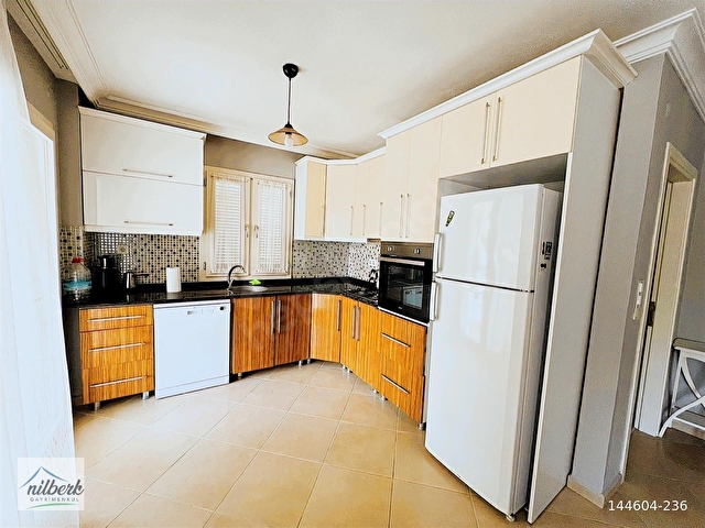 ALAÇATI ÇAMLIKYOLDA NİLBERKDEN TEK MÜSTAKİL 3+2 KİRALIK VİLLA - Görsel 16