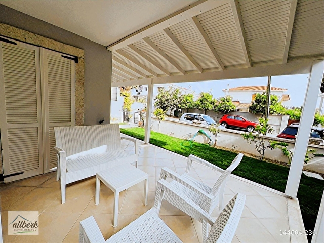 ALAÇATI ÇAMLIKYOLDA NİLBERKDEN TEK MÜSTAKİL 3+2 KİRALIK VİLLA - Görsel 9