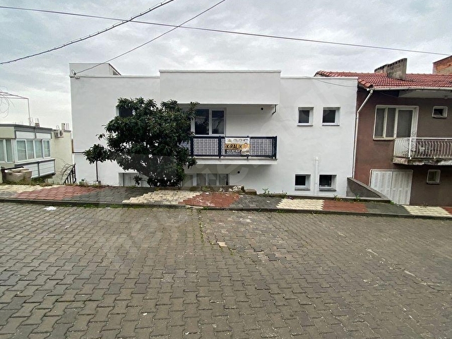 BERGAMA ZAFER MAHALLESİNDE KOMPLE TADİLATLI BİNA SATIŞTA - Görsel 7