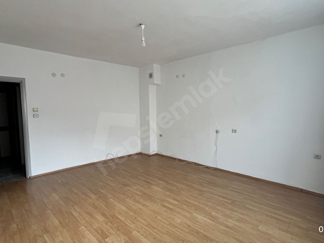 OPTİMUM AVM , ÇEVRE YOLU , YENİ FUAR VE HAVALİMANINA YAKIN KİRALIK DAİRE - Görsel 2