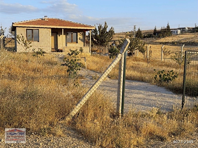 YENİHİSARDA 433 m2 KÖŞE BAŞI İÇERİSİNDE EVLİ ARSA - Görsel 5
