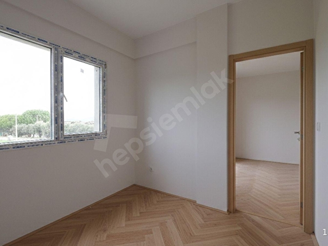 İZMİR FOÇA VİLLALAR BÖLGESİNDE FERAH SIFIR LÜKS SATILIK DAİRE - Görsel 16