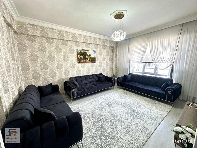 ATAŞEHİRDEN AKKENT MERKEZDE BAKIMLI LÜX AÇIK CEPHE 2+1 DAİRE