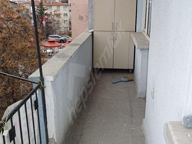 CEBECİ ,DİKİMEVİ GÖBEKTE ,ARA KATTA ,YAPILI ,YENİ BOYALI ,KOMBİLİ - Görsel 21
